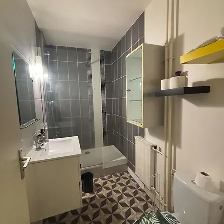 T1 En Rez De Chaussee Avec Parking Prive Apartment *
